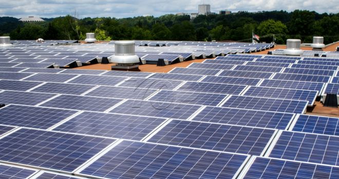 Comment installer du solaire sur des toits plats sans perçage ?